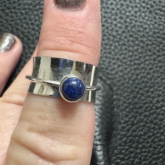 Silver Ring with Blue Stone spinner style - Picture 2 of 4